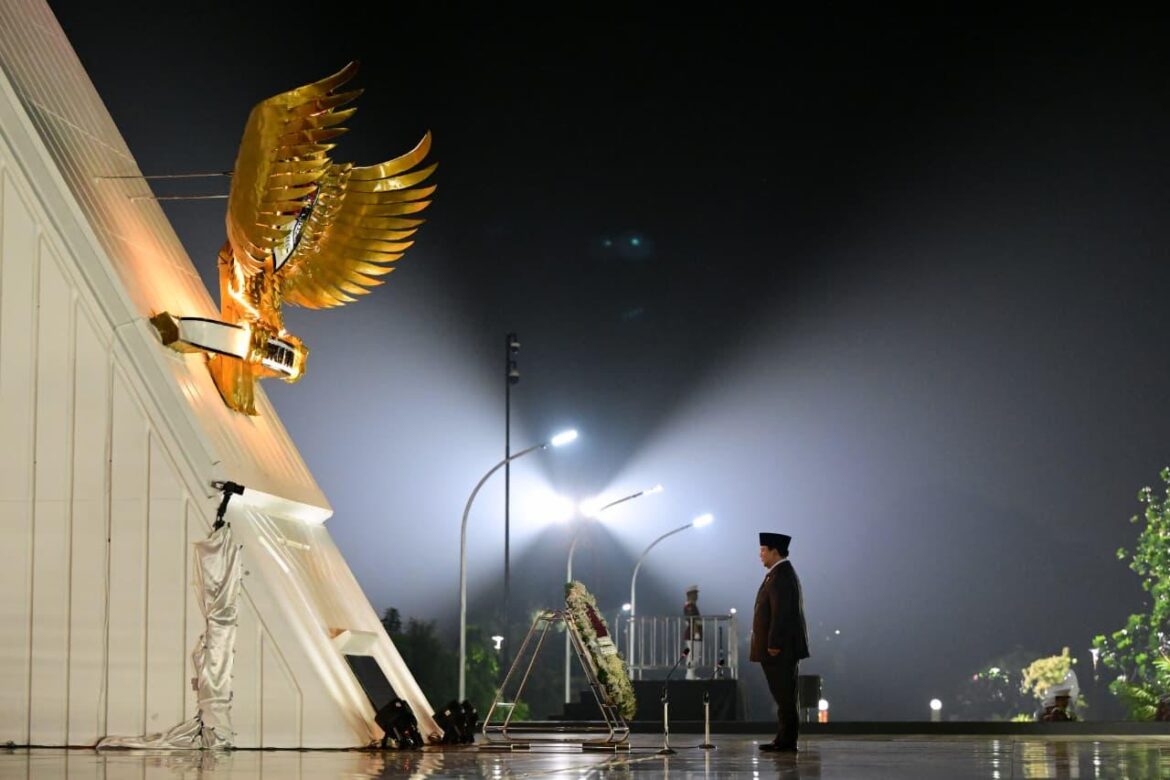 Prabowo di Taman Makam Pahlawan Kalibata